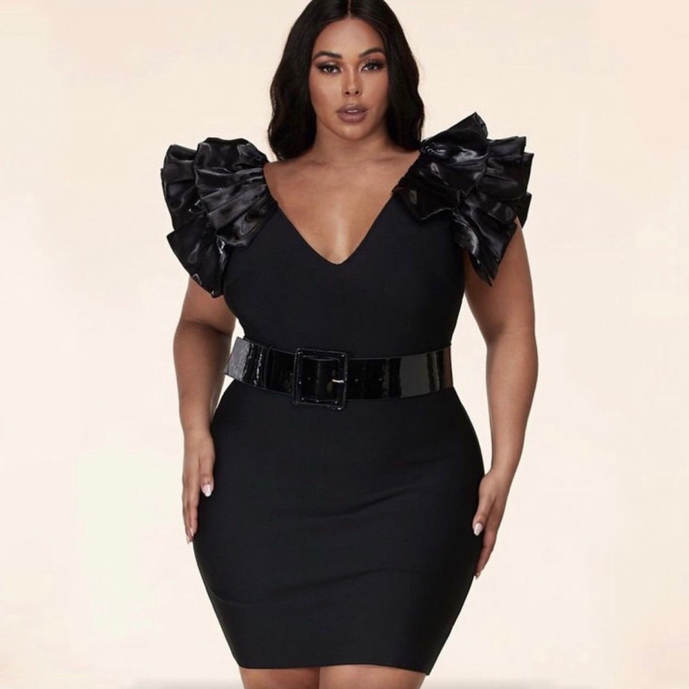 STATEMENT SLEEVE BANDAGE MIDI DRESS